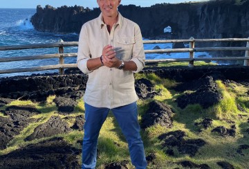 Nikos Aliagas et l’équipe de 50’INSIDE font escale cet été à La Réunion